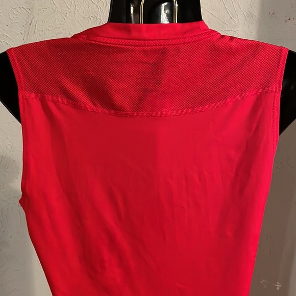 NWOT S/P Nike Pro Dri Fit red sleeveless graphic pullover athletic shirt top - Picture 9 of 15